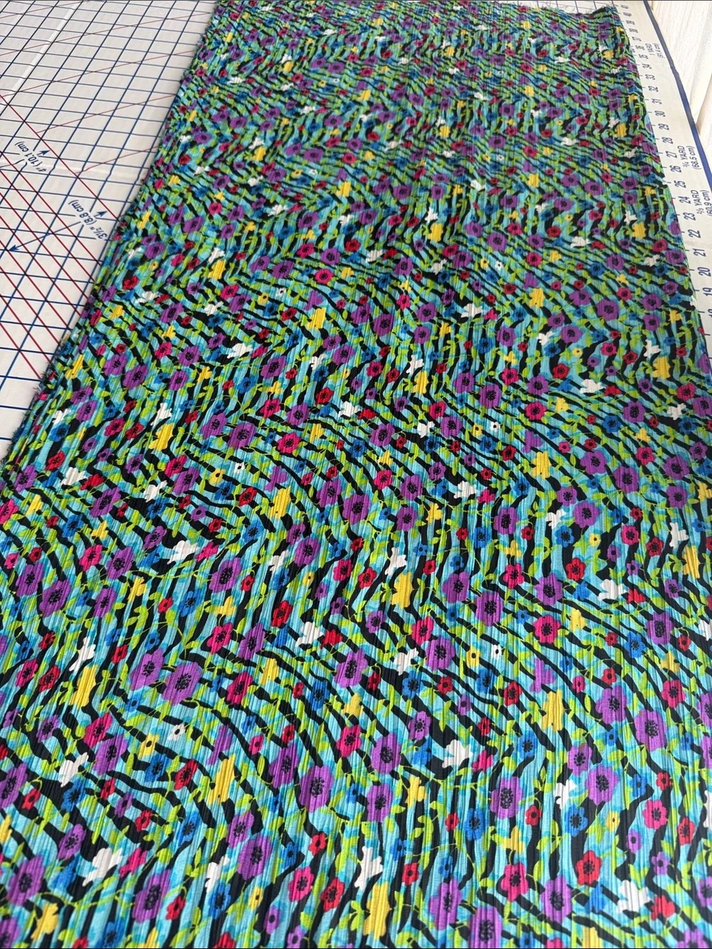 Vintage 1970s Crinkle Plisse Fabric Mod Floral Stripe Print 1 Yard x 38”